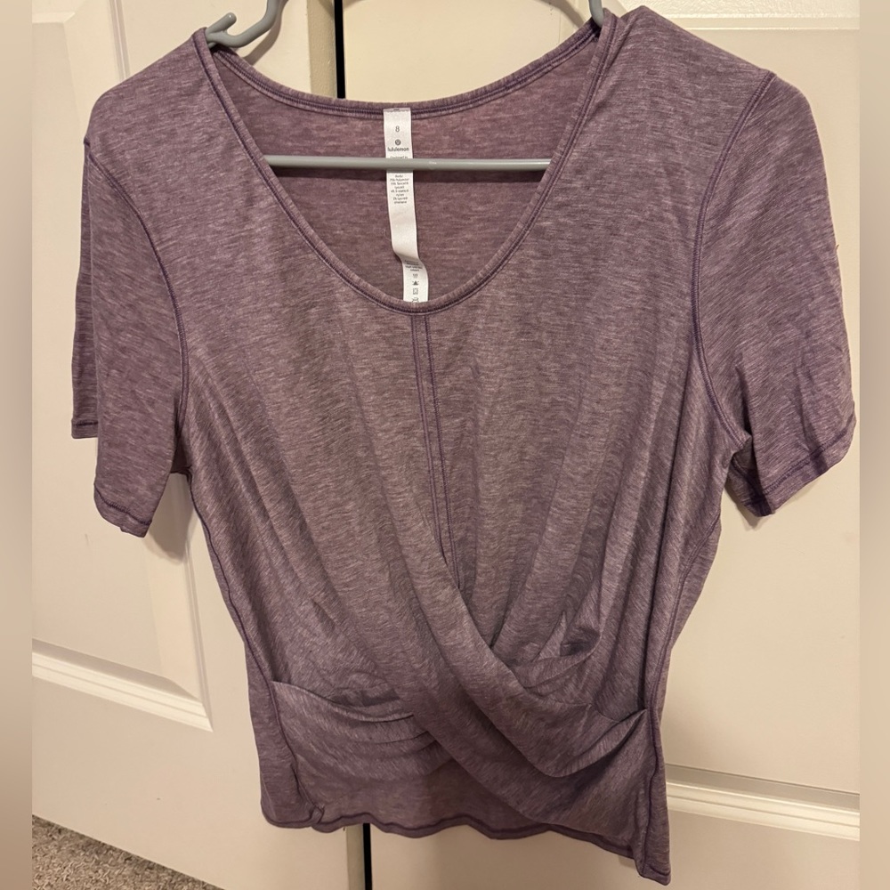 Lululemon T-Shirt